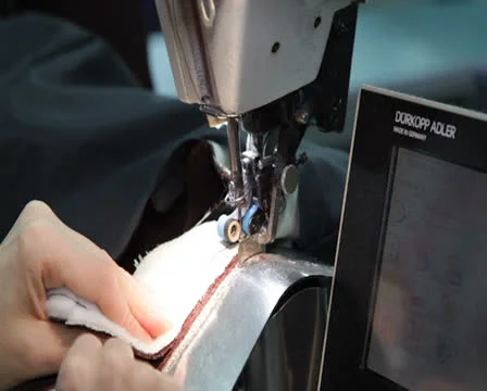 Seamstress work on the sewing machine. Stock-Footage 23084753