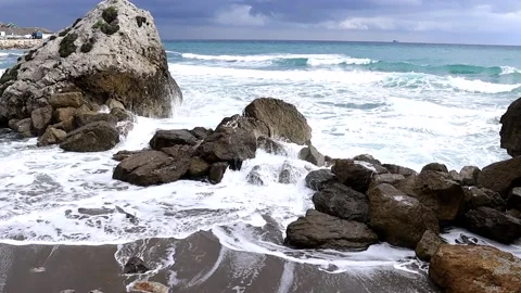 The sea/ocean  crashing on to rocks Stock Footage 236769852