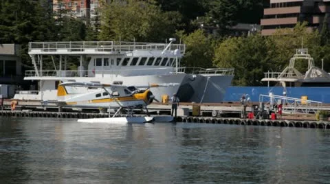 Seaplane docking Stock-Footage 12278975