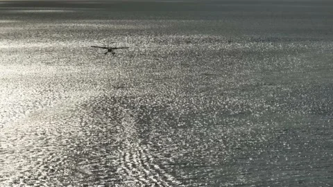 A seaplane taking off in Maldives 動画素材 174192916