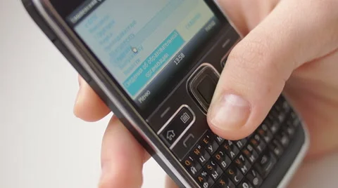 Search on the internet on your mobile (2) Vidéo 48629659