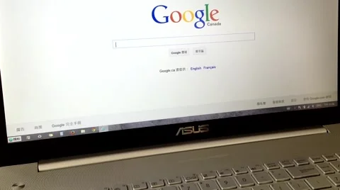 Searching on Google Stock Footage 52528208
