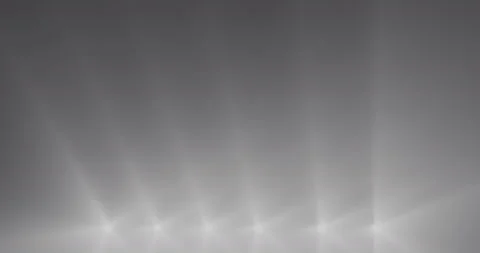 Searchlights with a blinking light and go out. Looped animation. 库存影片 124701082