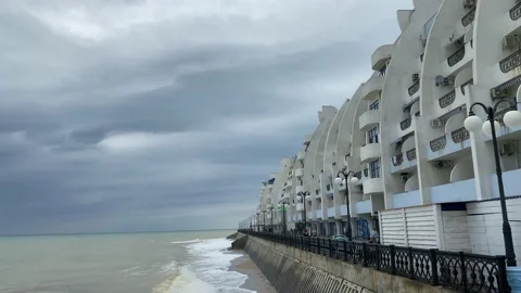 Seascape with the apartment complex "Our sail". Kacha, Crimea 库存影片 194278530
