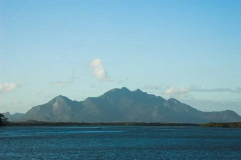 Seascape with mountain background 库存照片