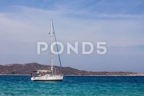 Seascape with tourist boat ,summer day, turquoise sea and blue sky, nature la Stock Photos
