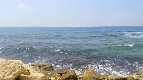 Seascape. Waves crash on the shore Stock Footage 159590013