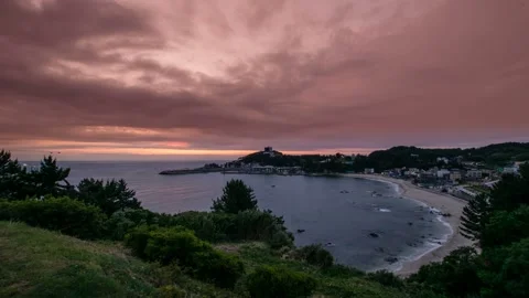 Seaside sunrise on the beach 库存影片 145703249