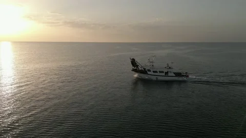 Seasunset boat Video stock 208306616
