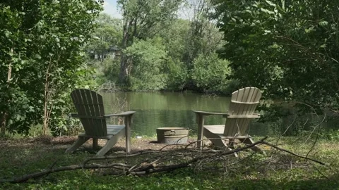 Seat by the Lake 動画素材 202150254