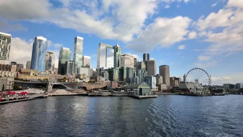 Seattle cityscape ranked 15th largest city in USA and one of the top 5 fast.. Stock Footage 320035948