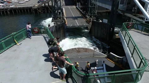 Seattle Ferry Leaving Dock Video stock 51788170