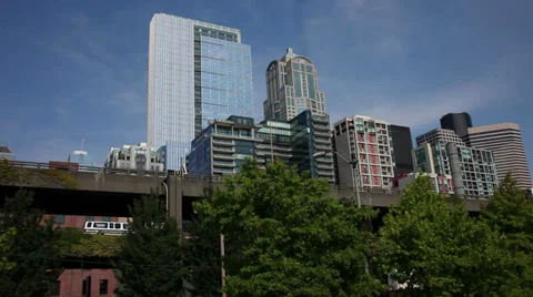 SEATTLE, SKYLINE, STATIC VIEW FREEWAY IN FOREGROUND Stock Footage 32151789