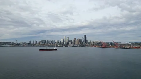 Seattle Skyline View From Harbor Drone Footage 스톡 동영상 195762434