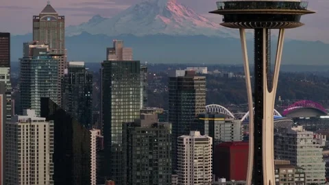 Seattle, USA-Oct 25th, 2025: Aerial view of the city skyskcraper landmark Vídeos de archivo 330865636