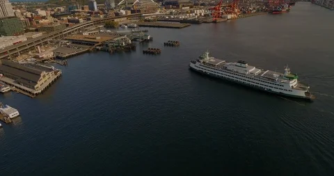 Seattle Waterfront Ferry 2 Video stock 111725409