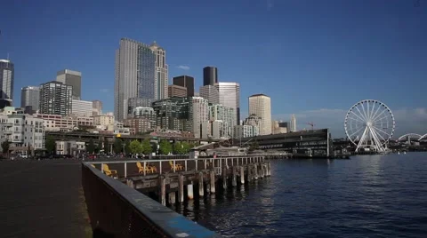 Seattle Waterfront - Right Panning Stockbeeldmateriaal 65445446