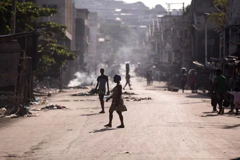 Second day of strike keeps Haiti paralyzed, Port Au Prince - 26 Oct 2021 Foto stock