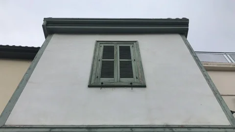 Second floor window of an Old house in Nicosia Old Town Video stock 90546493