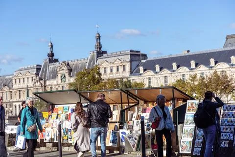 Second hand book shops along the Seine River i Paris Stock Photos