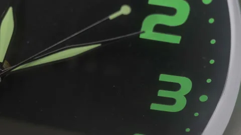 Second hand of the wall clock moves in a circle - close up Vídeos de archivo 130453481