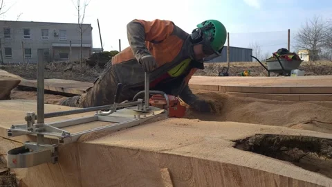 The second life of oak when sawing boards using a mobile chainsaw mill Stock Footage 151591047