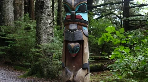 Second Twin pole, totem pole, sitka national historical park, sitka, alaska Stock Footage 41212137