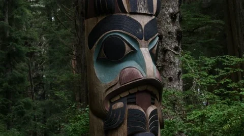 Second Twin pole, totem pole, sitka national historical park, sitka, alaska Stock Footage 41212964