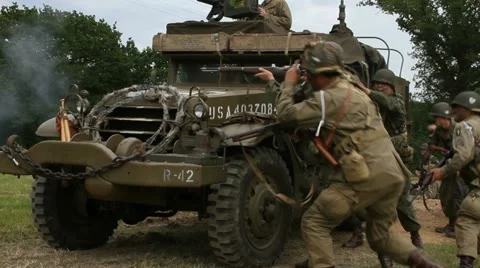 Second World War Soldiers fighting Vídeos de archivo 17101465