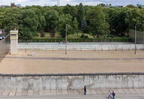 Section of the original Berlin Wall at  Bernauer Strasse Street. Berlin, Germany Foto stock
