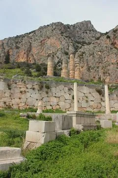 Section of polygonal wall at Delphi, Greece 스톡 사진