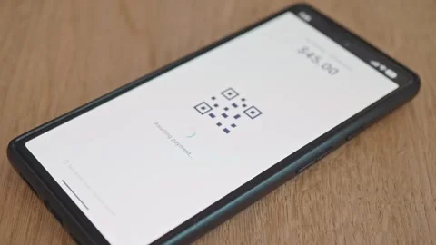 Secure mobile payment process using QR code scanning technology Vídeo Stock 337998774