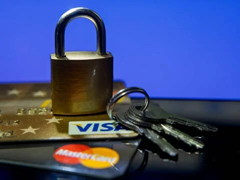  Secure Payment Methods with Lock and Keys Secure Payment Methods with Loc... Stock-Fotos