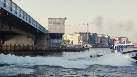 Security boat passing under Galata Bridge Stock-Footage 277349278