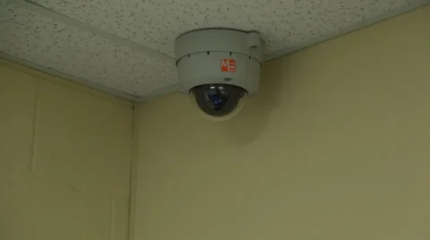 Security camera mounted in ceiling Vidéo 33917915