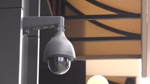 Security camera on side of restaurant building 4k 库存影片 111224732