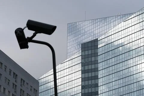 Security cameras and reflections, La Defense. 1 of 2 Foto stock