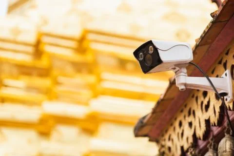 Security CCTV cameras setting on pole in public temple Stock-Fotos
