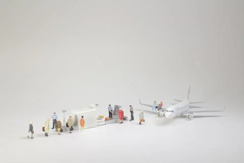 A security check with isometric people in queue Foto stock