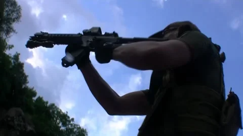 Security contractor tactical carabine Stock-Footage 41141682
