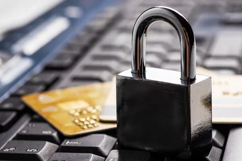 Security lock on credit cards with computer keyboard - credit card data sec.. 스톡 사진