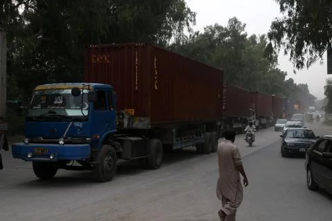 Security measures ahead of planned PTI protest, Islamabad, Pakistan - 14 Sep 202 Fotos de archivo