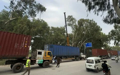 Security measures ahead of planned PTI protest, Islamabad, Pakistan - 14 Sep 202 Fotos de archivo