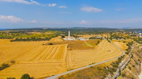 Seddulbahir, Eceabat, Turkey. Helles Memorial obelisk towering over Cape Hell Stock Photos