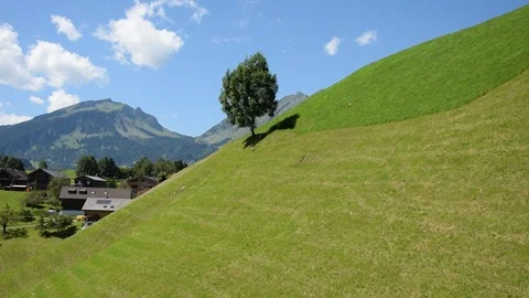 Seilbahnfahrt bei Schoppernau Video stock 105914560