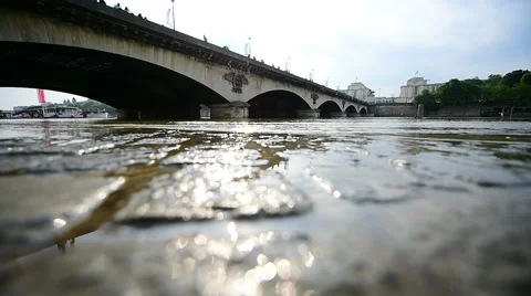 Seine level dropping to normal after 30-year high during floods in Paris 스톡 동영상 65819461