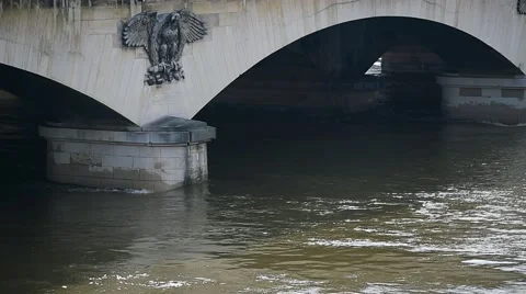 Seine level dropping to normal after 30-year high during floods in Paris 스톡 동영상 65819474