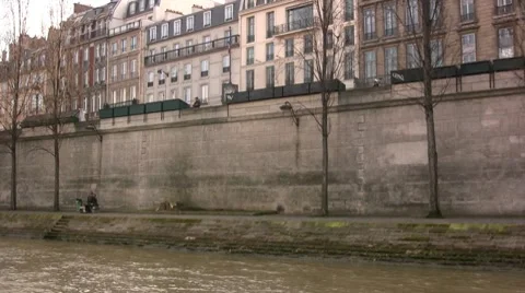 Seine lovers Stock-Footage 7740613