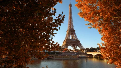 Seine in Paris with Eiffel tower in autumn time Stock-Footage 110344202