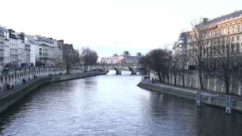 Seine river from a bridge Video stock 146621398